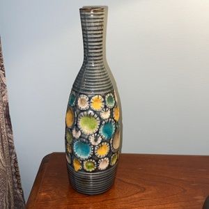 Beautiful Vase. New.